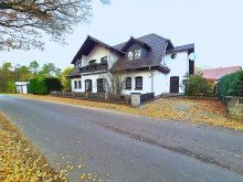 S�dansicht Stilvolles Architektenhaus in naturvoller Umgebung - Einliegerwohnung - Innenpool -