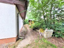 Blockbohlenhaus PROVISIONSFREI | Zernsdorf | Bezugsfrei | Attraktiver Bungalow inkl. Uferparzelle und Baupotential in Seen�he
