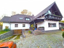 Nordansicht Stilvolles Architektenhaus in naturvoller Umgebung - Einliegerwohnung - Innenpool -