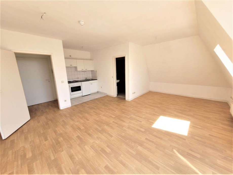 Wohn-Schlafzimmer Dachgeschosswohnung K�nigs Wusterhausen