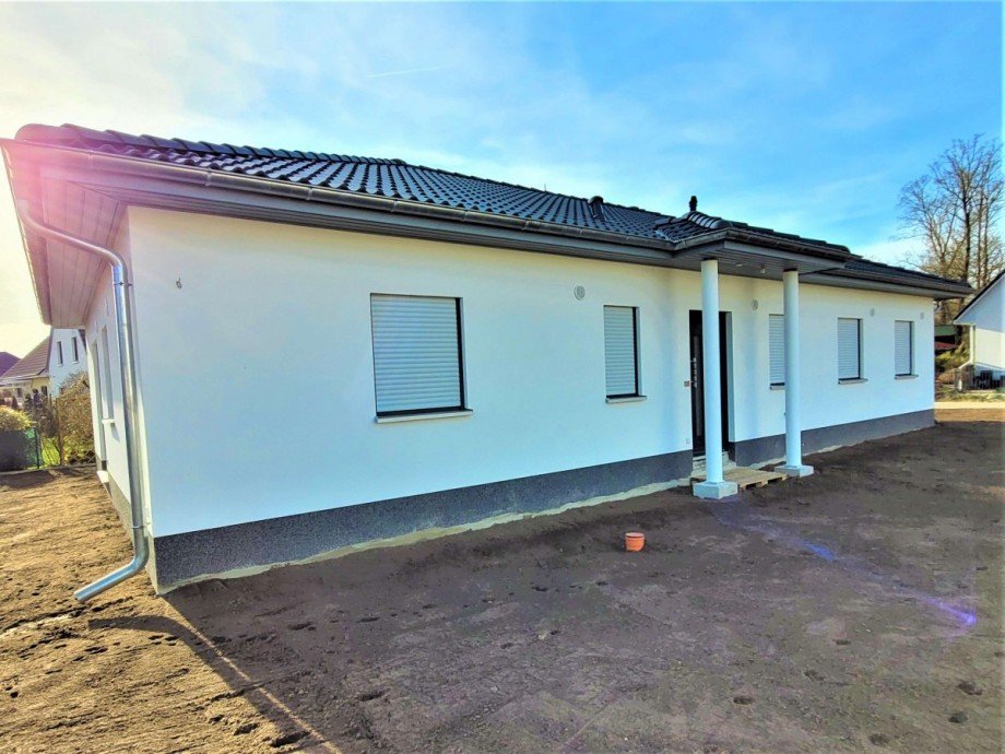 Nord-Ost Ansicht Einfamilienhaus Erkner