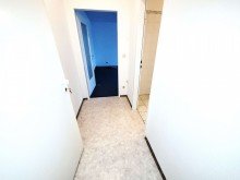 Flur Komfortables Apartment mit S�dbalkon und neuer EBK in zentraler Lage