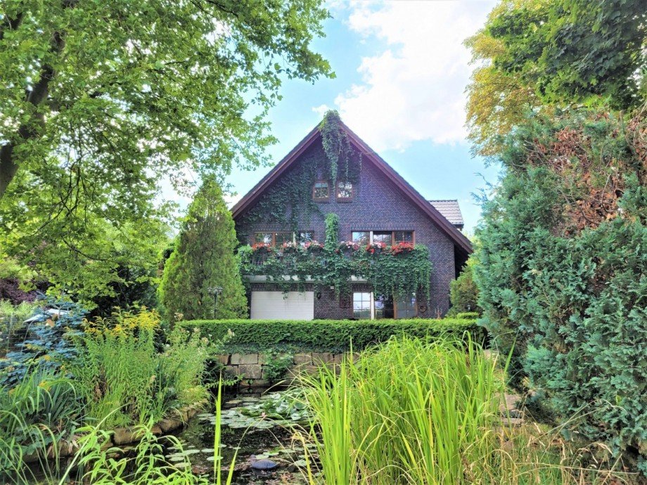 Hausansicht Dachgeschosswohnung Zeuthen