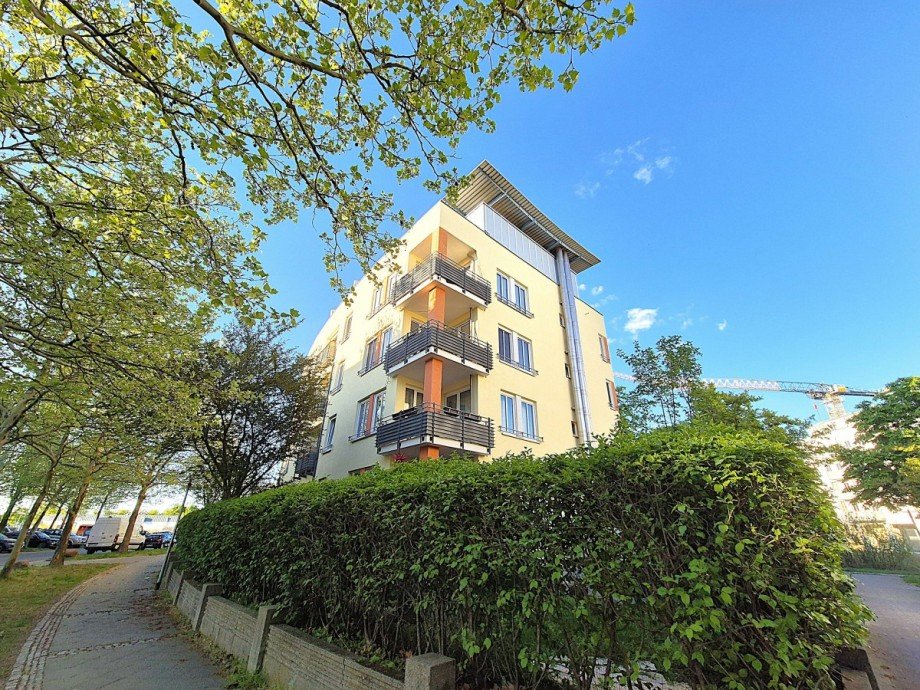 Hausansicht Terrassenwohnung Sch�nefeld