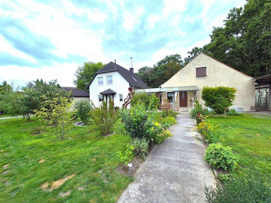 Grundst�ck-Vorgarten Einfamilienhaus Wildau