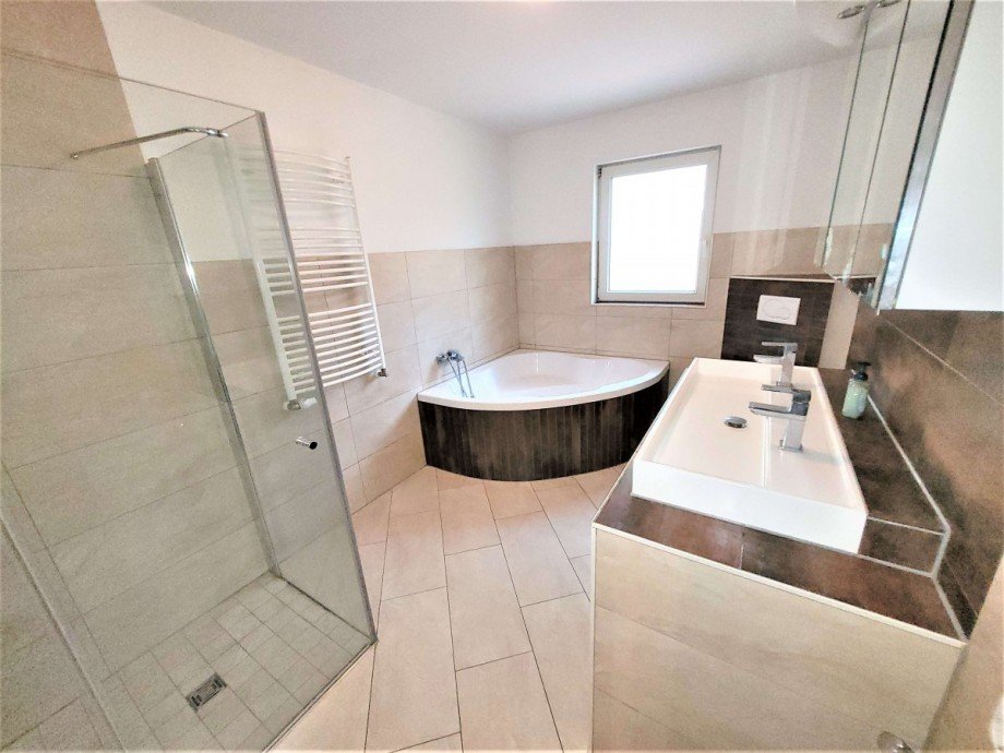 Dusch-Wannenbad Bungalow K�nigs Wusterhausen OT Zernsdorf