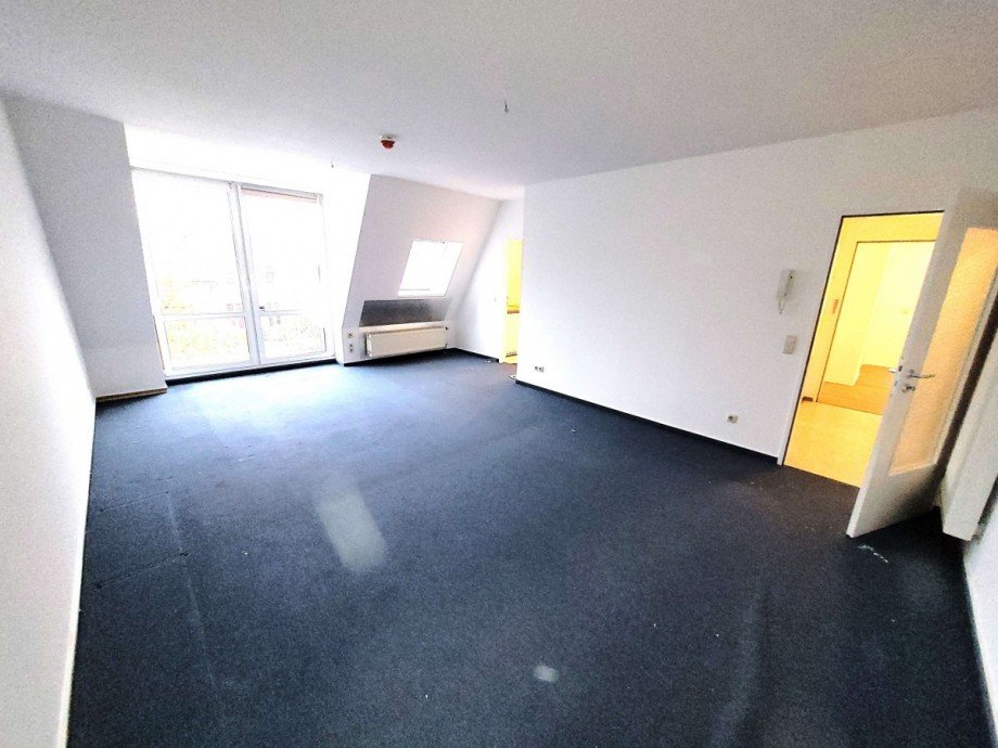 Wohn-Schlafzimmer Dachgeschosswohnung K�nigs Wusterhausen