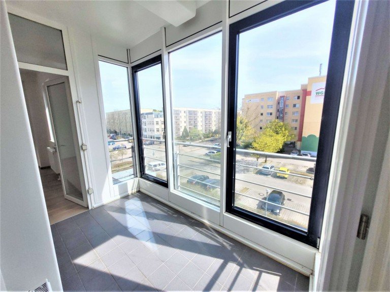 Vergl.-Whg.Loggia-Wintergarten K�nigs Wusterhausen Wohnung Sonnige 2 - Zimmerwohnung in zentraler Lage - Loggia - Lift - Wannenbad - Parkhaus
