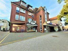 Hausansicht Komfortables Apartment mit S�dbalkon und neuer EBK in zentraler Lage