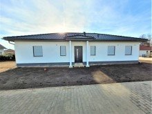Nord-Ost Ansicht Erkner - Neubauimmobilie - Schl�sselfertiger Bungalow in begehrter Stadtlage