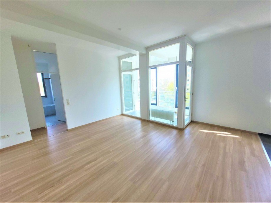 Vergl.-Whg. Wohnzimmer Wohnung K�nigs Wusterhausen