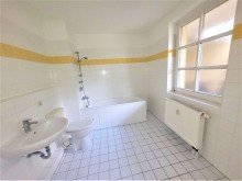 Wannenbad Sonnige 2 - Zimmerwohnung in zentraler Lage  - Erdgeschoss - Wannenbad