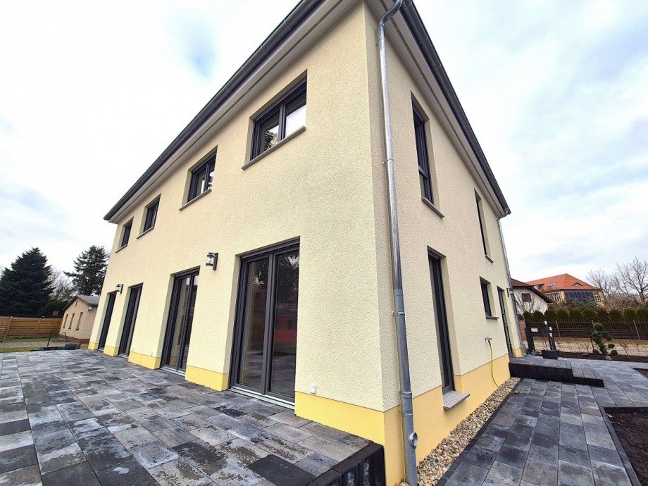 Hausansicht Doppelhaush�lfte Zossen OT W�nsdorf
