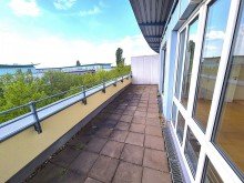 Ausblick - Terrasse I Exklusive Terrassenwohnung im Penthouse-Style  - 2 Terrassen - Bezugsfrei - Lift - TG-Stellpl. -