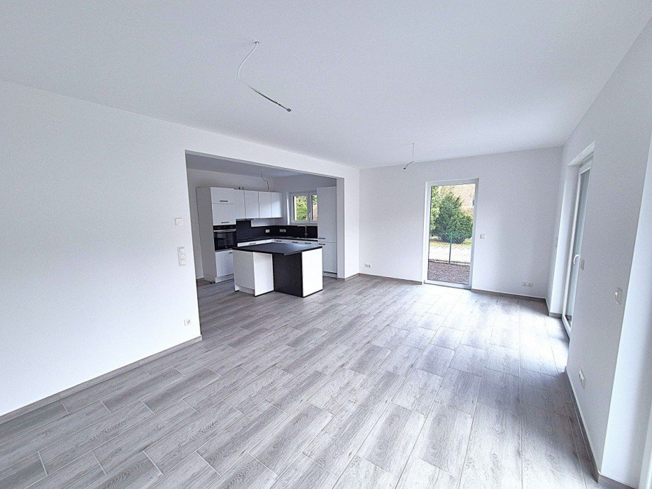 K�che, Wohn-Esszimmer EG Doppelhaush�lfte Zossen OT W�nsdorf