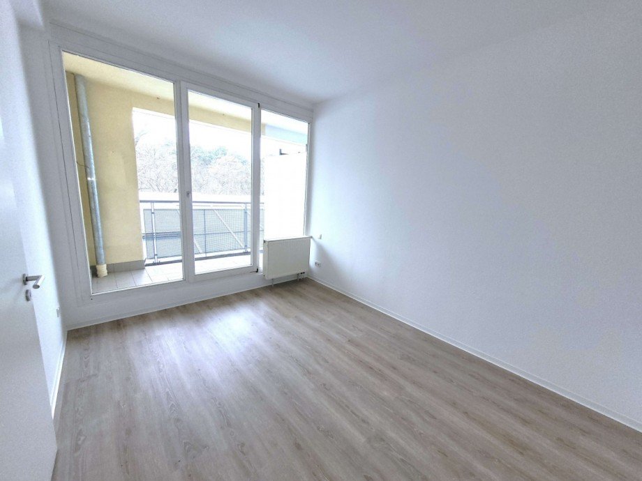 Schlafzimmer inkl. Balkon Wohnung K�nigs Wusterhausen