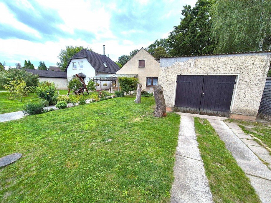 Grundst�ck-Vorgarten Einfamilienhaus Wildau